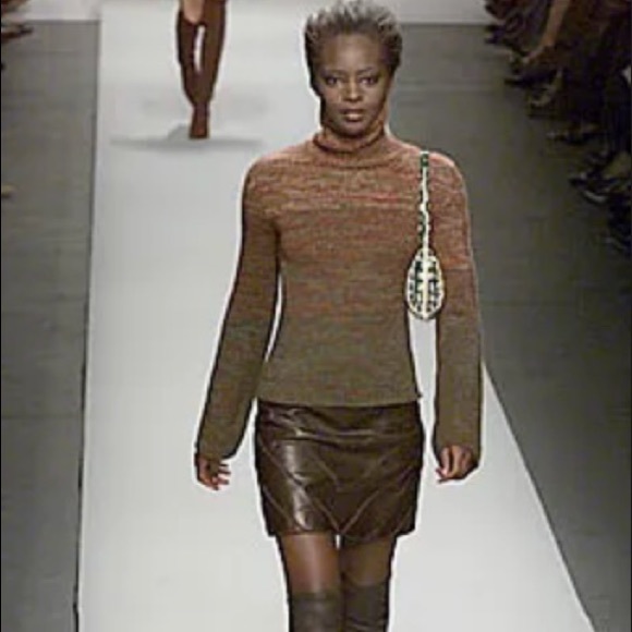 🚫SOLD🚫 Oscar de la Renta Chocolate Leather Chevron Skirt - Picture 9 of 10